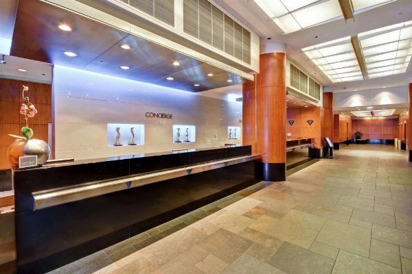 Embassy Suites by Hilton Chicago Magnificent Mile image 12